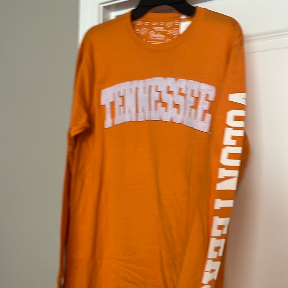 NWT Tennessee Vols longsleeve T
